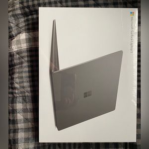 Microsoft Surface Laptop 5